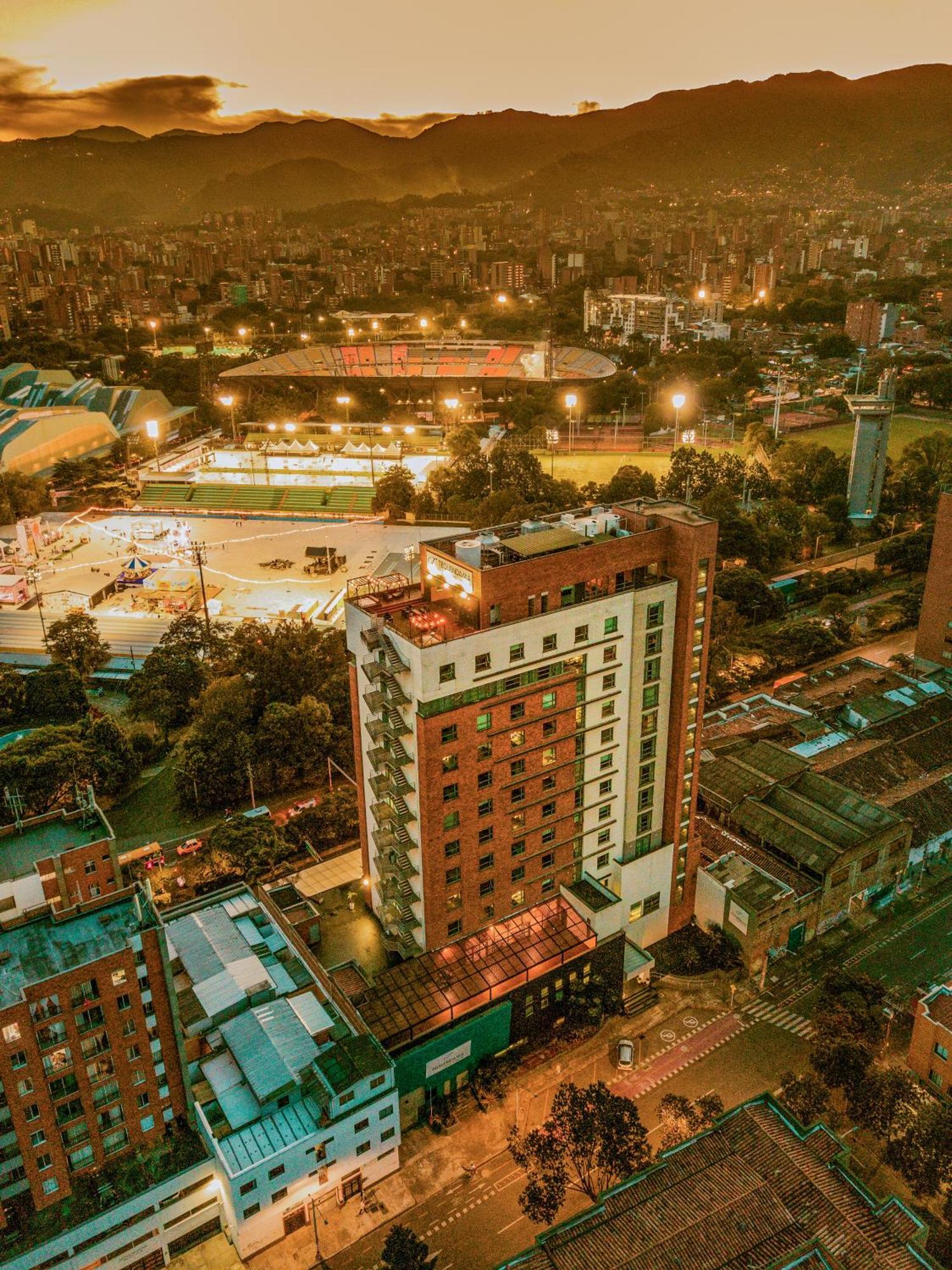 Tequendama Hotel Medellin - Estadio Экстерьер фото