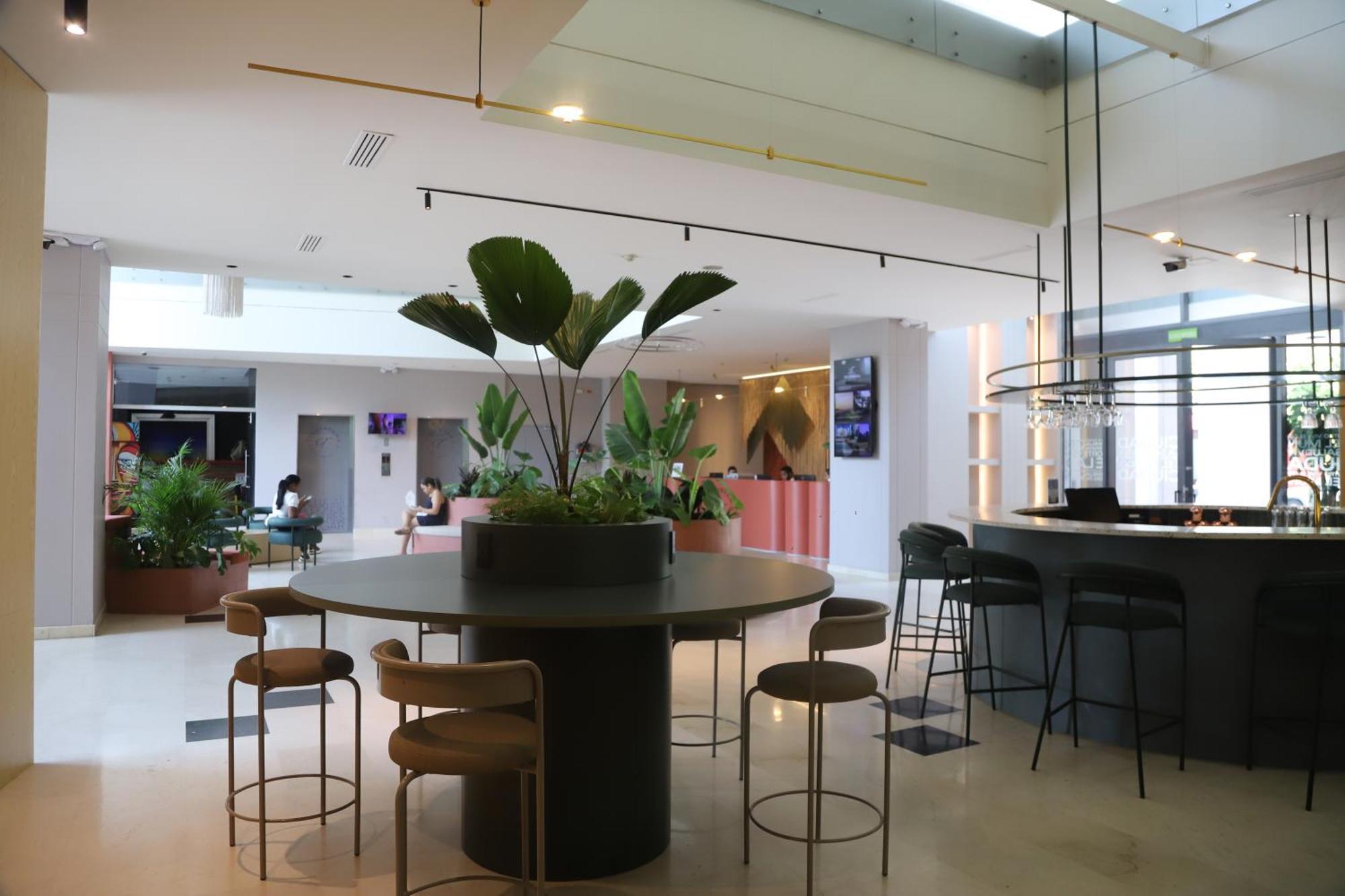 Tequendama Hotel Medellin - Estadio Экстерьер фото