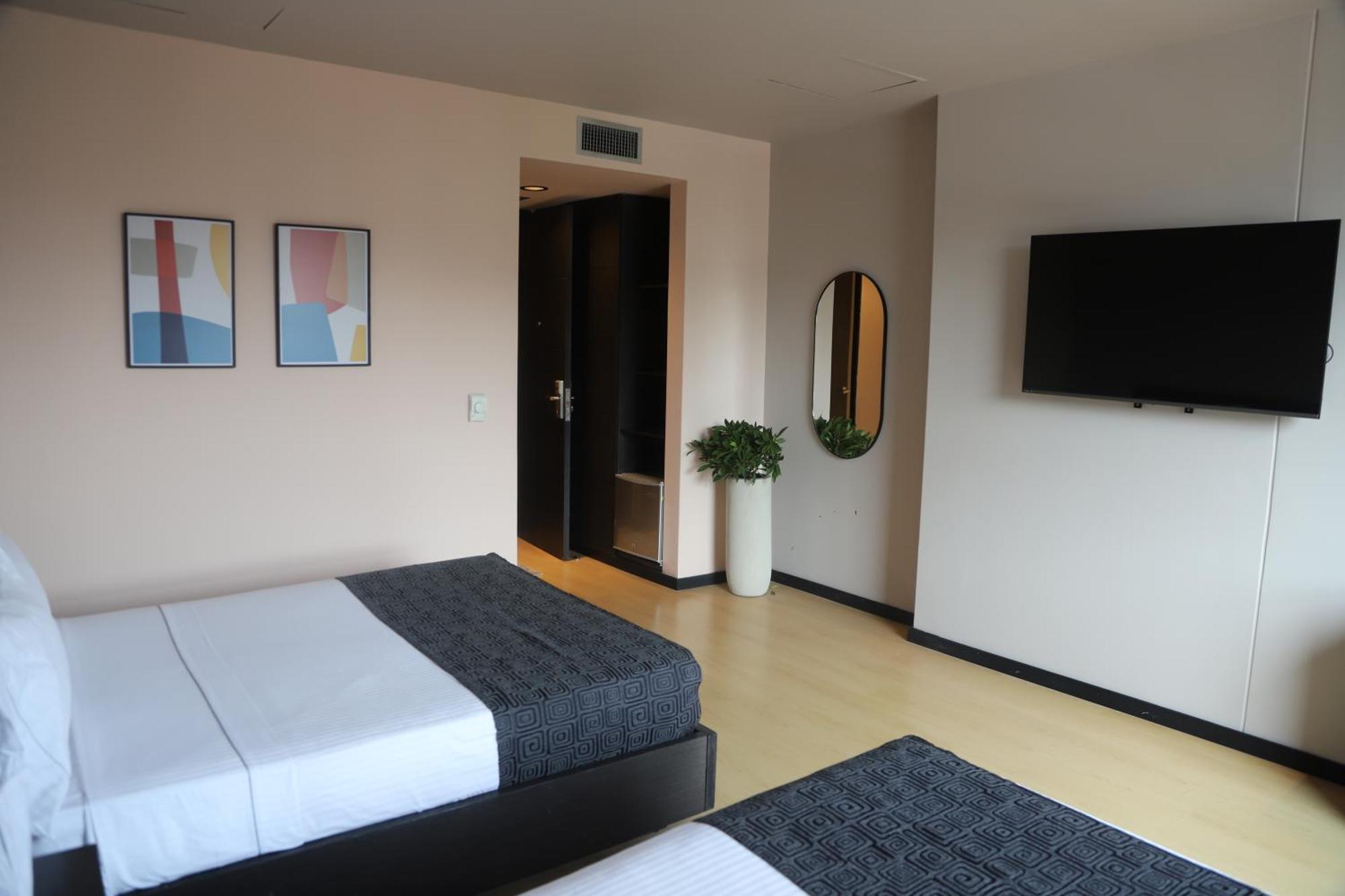 Tequendama Hotel Medellin - Estadio Экстерьер фото