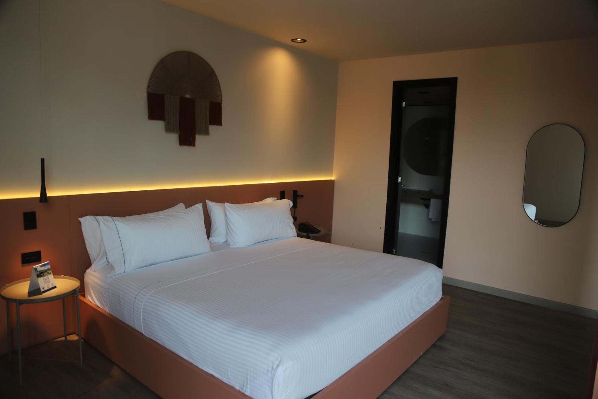 Tequendama Hotel Medellin - Estadio Экстерьер фото
