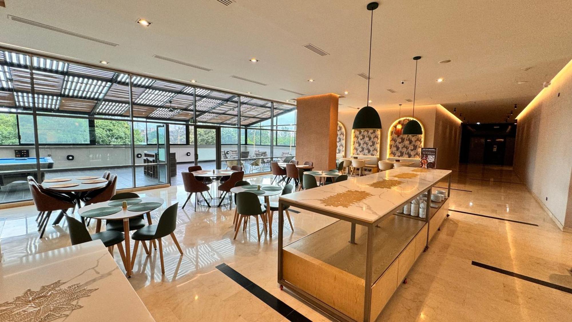 Tequendama Hotel Medellin - Estadio Экстерьер фото