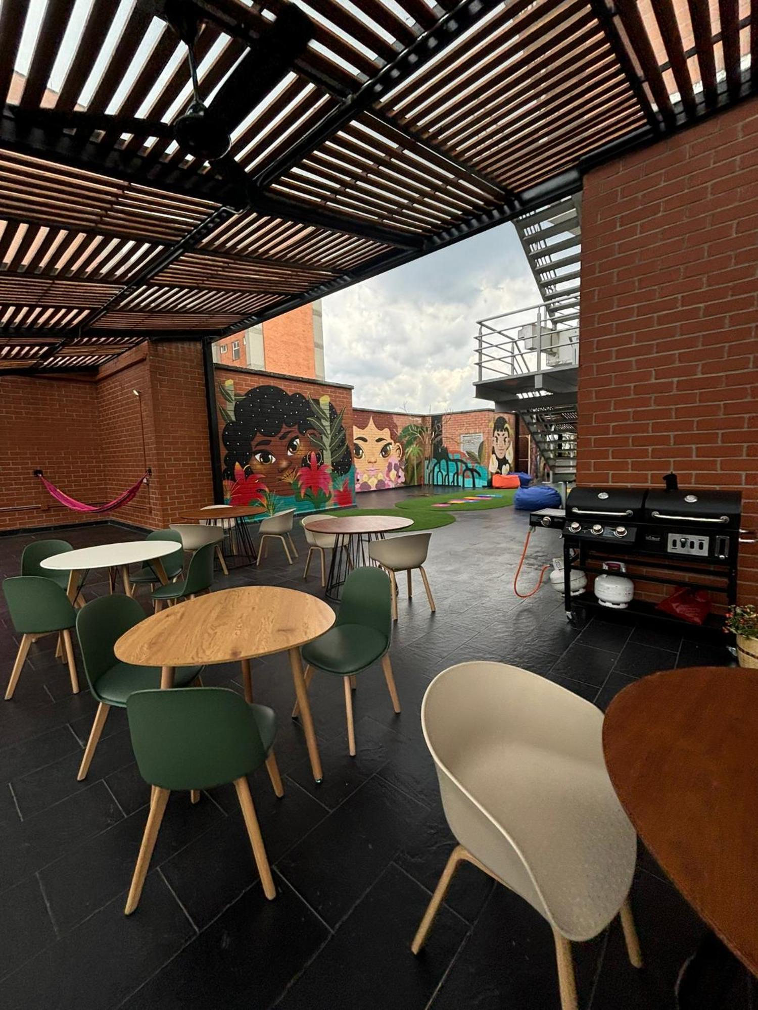 Tequendama Hotel Medellin - Estadio Экстерьер фото