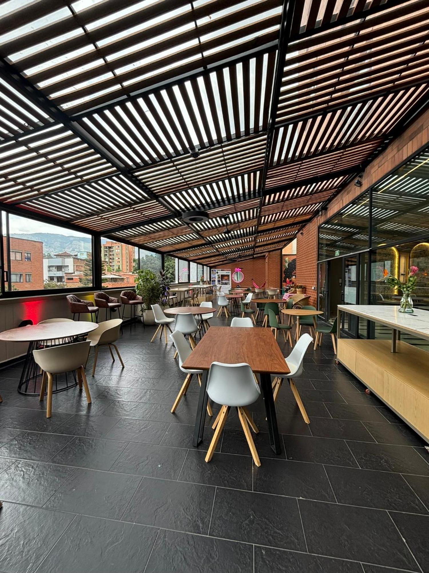 Tequendama Hotel Medellin - Estadio Экстерьер фото